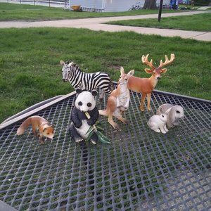 Mixed lot of Schleich figurines